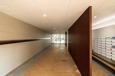 所沢パークタウン駅前プラザ・駅前通り